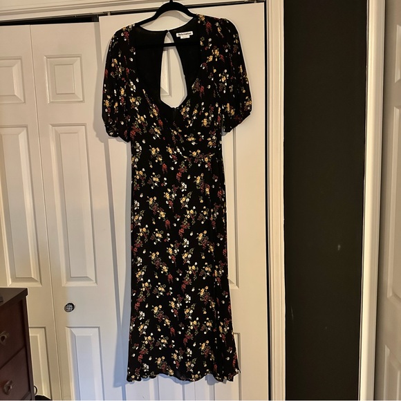 Reformation Vionette Midi Dress in Wildflower - Picture 4 of 8